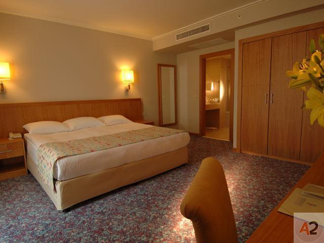 Maison Albar Paris Celine