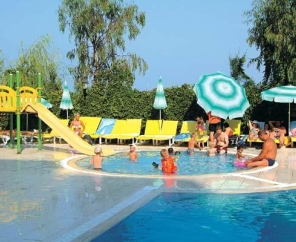 ASRIN BEACH HOTEL