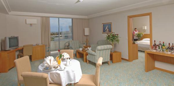 Maison Albar Paris Celine