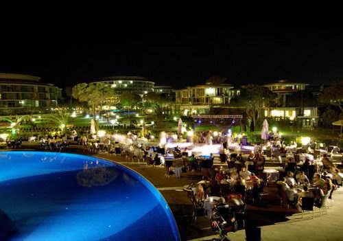 CALiSTA LUXURY RESORT