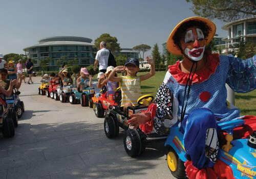 CALiSTA LUXURY RESORT