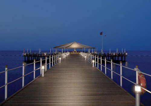 CALiSTA LUXURY RESORT