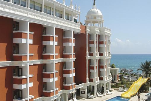 ANTIQUE ROMAN PALACE