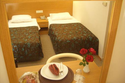 PERDiKiA BEACH HOTEL