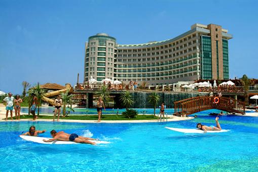 SHERWOOD BREEZES RESORT HOTEL