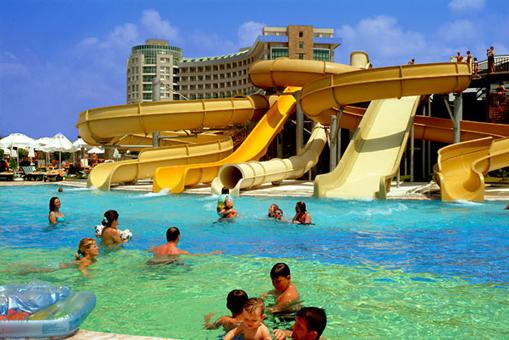 SHERWOOD BREEZES RESORT HOTEL