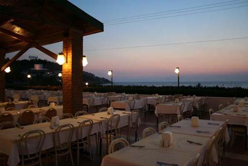 KUŞTUR CLUB HOLİDAY VİLLAGE