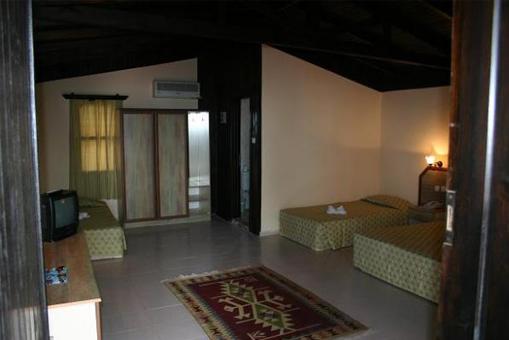 LONG BEACH AQUALAND CENTER