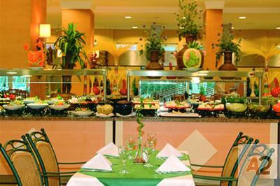 THE MAXIM RESORT HOTEL