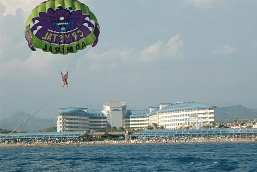 CRYSTAL ADMiRAL RESORT SUITES & SPA