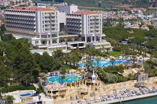 FANTASiA DE LUXE HOTEL KUŞADASI