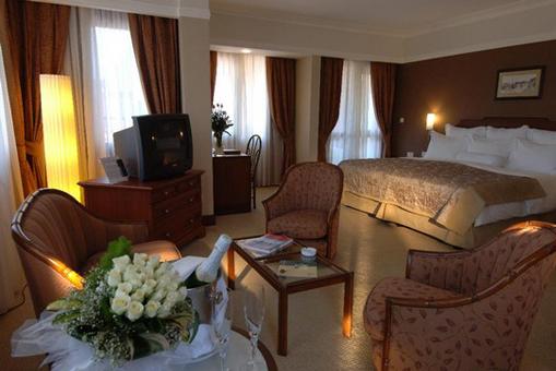 RENAISSANCE ANTALYA BEACH RESORT & SPA *****