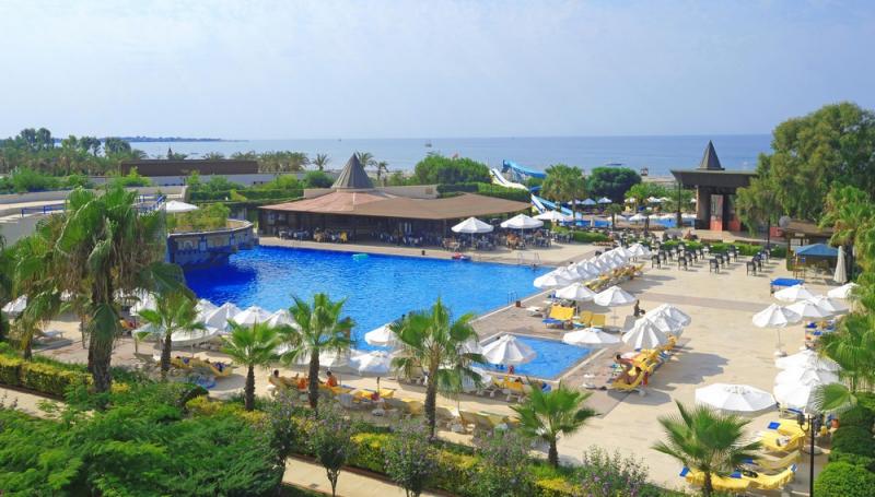 PALOMA OCEANA RESORT