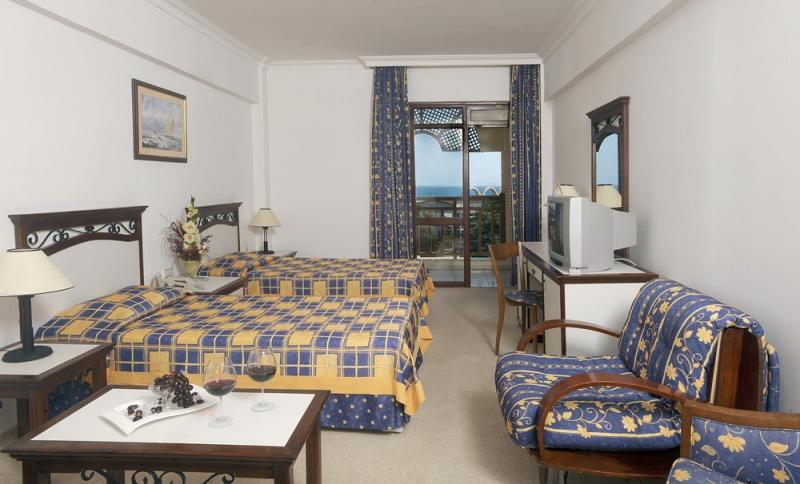 PALOMA OCEANA RESORT