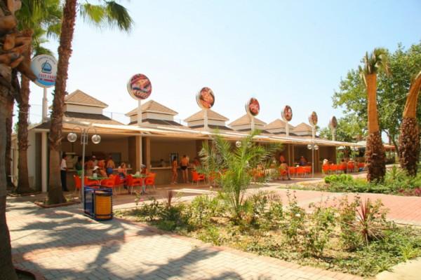 LONiCERA WORLD HOTEL