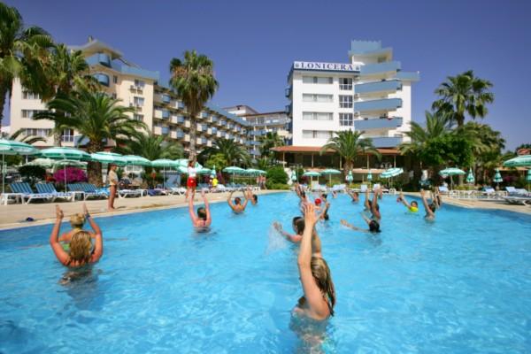 LONiCERA WORLD HOTEL