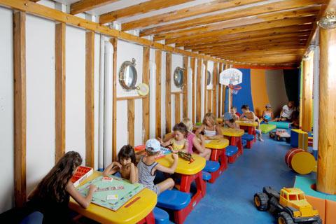 TITANIC BEACH  RESORT HOTEL