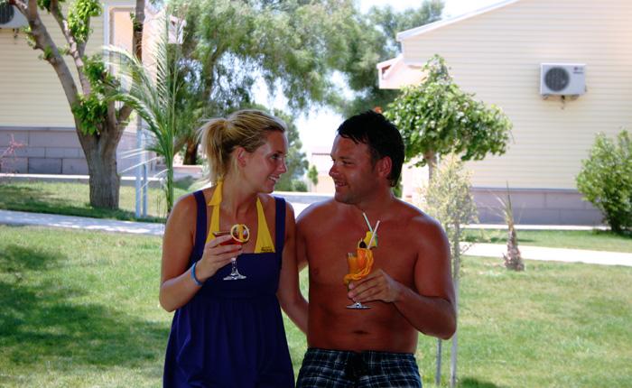 PALM WiNGS BEACH RESORT