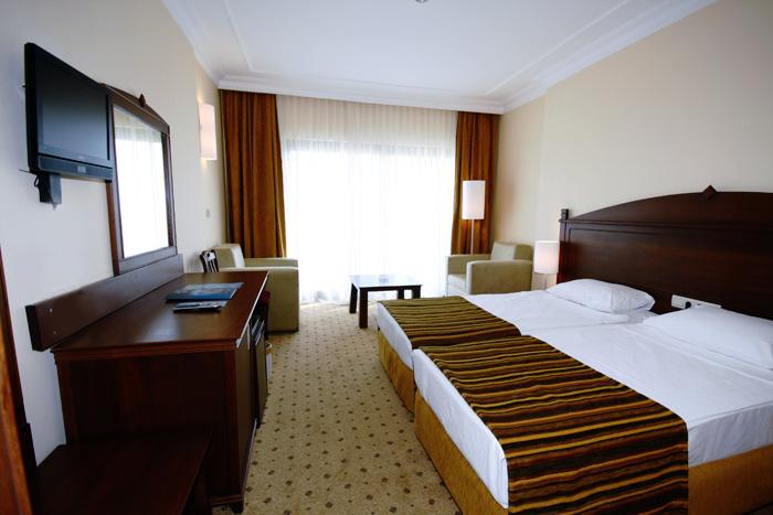 PALM WiNGS BEACH RESORT