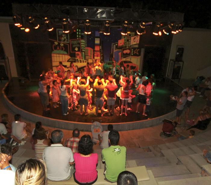 PALM WiNGS BEACH RESORT