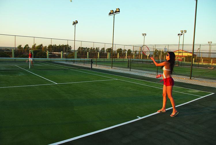 PALM WiNGS BEACH RESORT