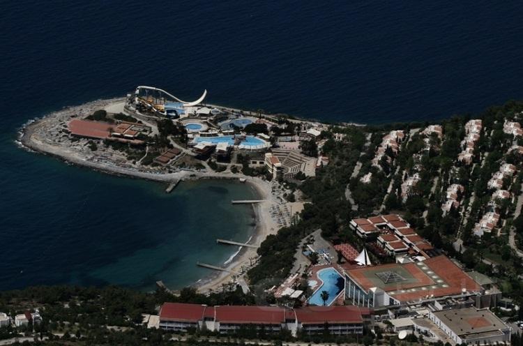 PINE BAY HOLIDAY RESORT