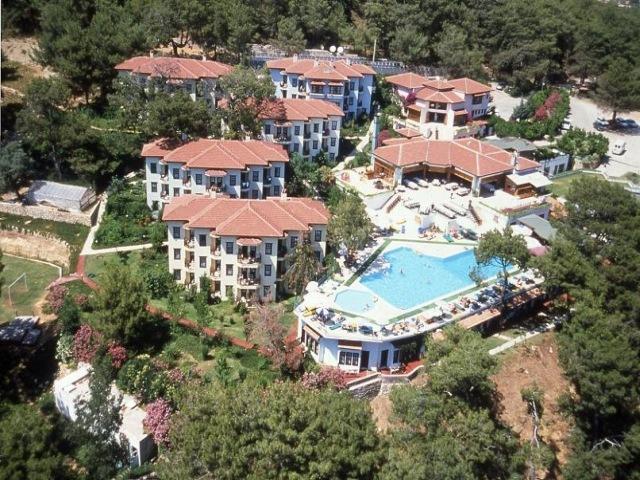 ST.NICHOLAS PARK HOTEL