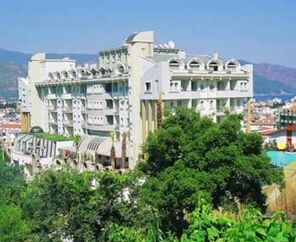 GRAND CETTIA HOTEL