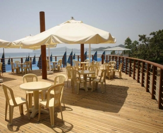 QUEEN ELiZABETH SUiTE HOTEL