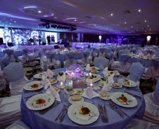 QUEEN ELiZABETH SUiTE HOTEL