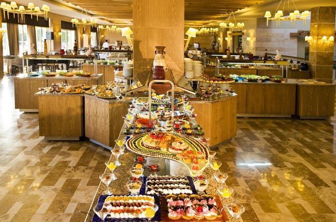 FANTASiA DE LUXE HOTEL KUŞADASI