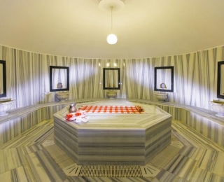 FANTASiA DE LUXE HOTEL KUŞADASI