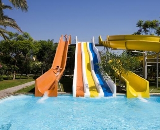 FANTASiA DELUXE HOTEL