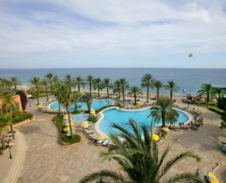 FANTASiA DELUXE HOTEL