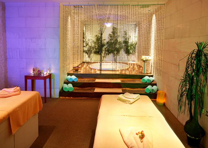 FANTASiA DELUXE HOTEL