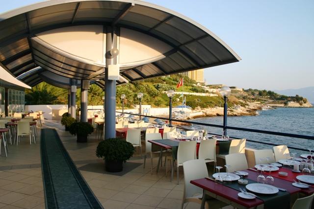 THE GRAND BLUE SKY INTERNATiONAL