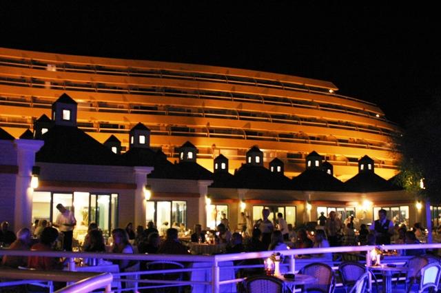 THE GRAND BLUE SKY INTERNATiONAL