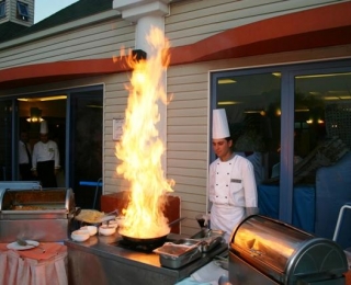 THE GRAND BLUE SKY INTERNATiONAL