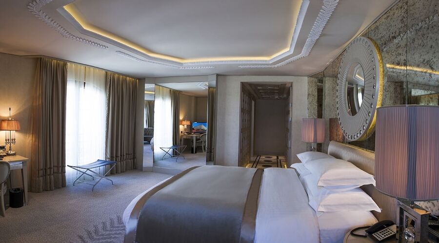 Wyndham Grand Istanbul Kalamis Marina Hotel