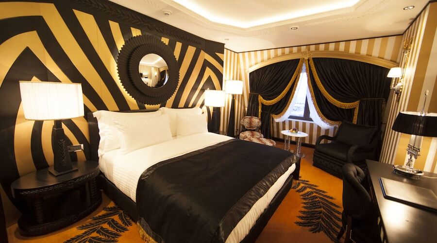 Wyndham Grand Istanbul Kalamis Marina Hotel