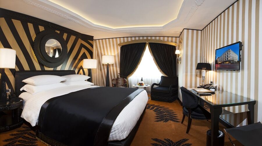 Wyndham Grand Istanbul Kalamis Marina Hotel