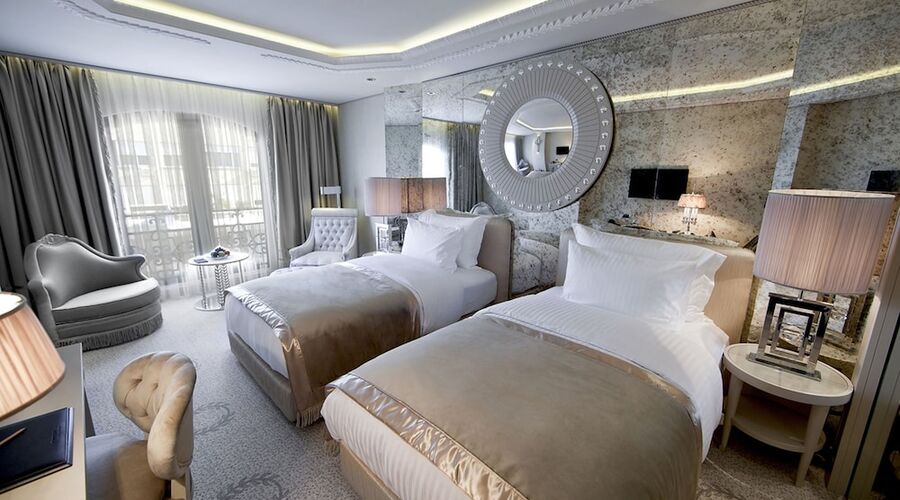 Wyndham Grand Istanbul Kalamis Marina Hotel