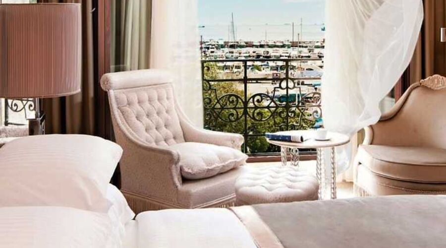 Wyndham Grand Istanbul Kalamis Marina Hotel