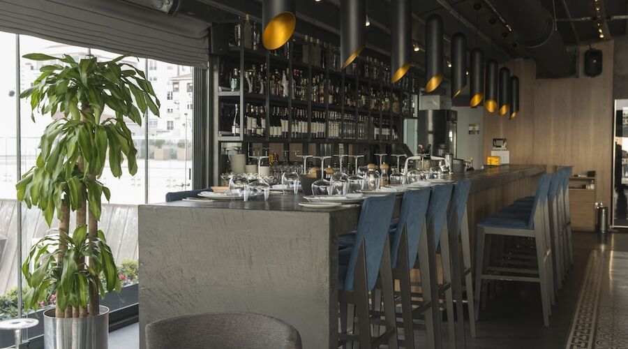 Wyndham Grand Istanbul Kalamis Marina Hotel