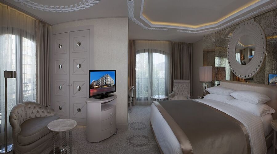 Wyndham Grand Istanbul Kalamis Marina Hotel