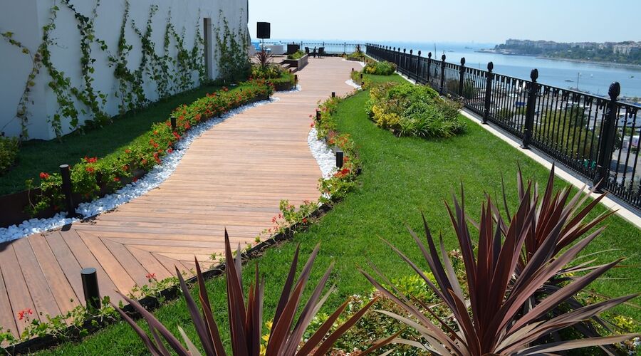 Wyndham Grand Istanbul Kalamis Marina Hotel