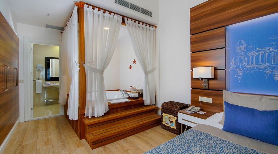 New Center Beach Apartment90