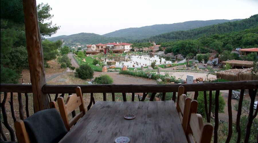 Yenice Vadi Dogal Yasam Koyu