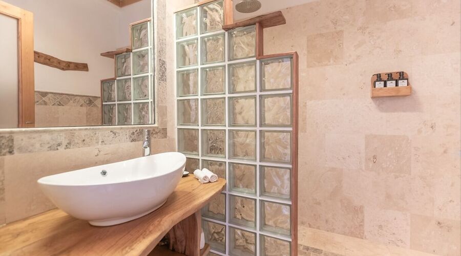 Yenice Vadi Dogal Yasam Koyu