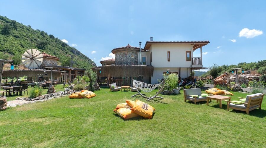 Yenice Vadi Dogal Yasam Koyu